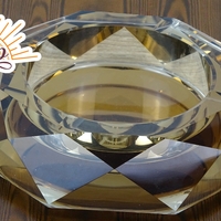 Стъклен Пепелник  (7889744)