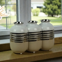 Тройна Ваза (3426357)