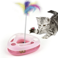 Интерактивна играчка за котки във формата на триъгълник, с топчета и пера, розова