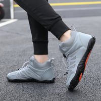 Боси обувки - Осло