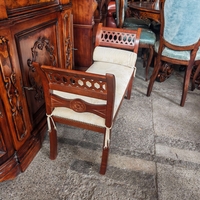 Елегантна класическа пейка