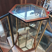 Шестоъгълна витринка