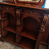 Класически шкаф конзола с огледало