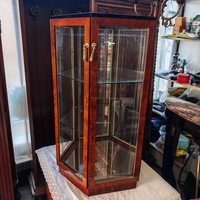 Шестоъгълна витринка