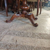 Италианска антикварна холова маса