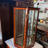 Шестоъгълна витринка