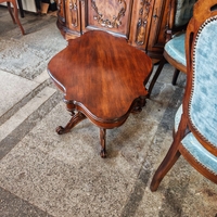 Италианска антикварна холова маса