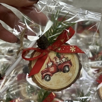 КЪСМЕТИ кръгли