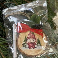 КЪСМЕТИ кръгли