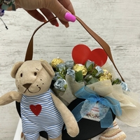 БОНБОНЕНИ букети