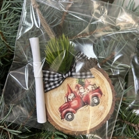 КЪСМЕТИ кръгли