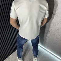 Тениска с Декоративни Кантове в Бяло