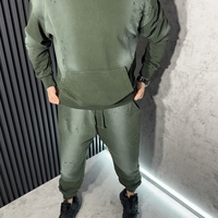 Спортен Екип с Разкъсан Ефект в Зелено