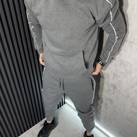 Мъжки Ватиран Екип в Тъмно Сиво