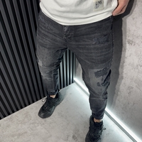 Мъжки Дънки Черни с Кръпки и Изтъркан Ефект - 284