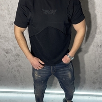 Тениска с Нестандартен Дизайн и Бродирани Надписи