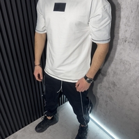 Тениска с Гумено Лого и Надпис