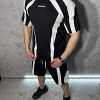 Къс Екип в Черен Цвят с Бели Акценти