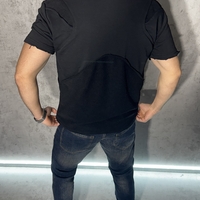 Тениска с Нестандартен Дизайн и Бродирани Надписи