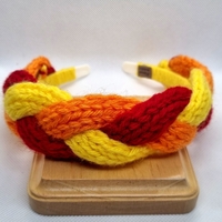 ДЕТСКА ДИАДЕМА ПЛЕТЕНА прежда