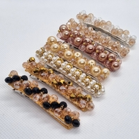 Фиба със стъклени кристали