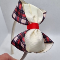 Диадема с коледна панделк