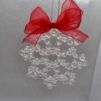 Ръчно изработена снежинка от стъклени кристали