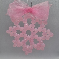 Ръчно изработена снежинка от стъклени кристали