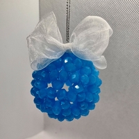 Ръчна коледна топка от стъклени кристали с панделка