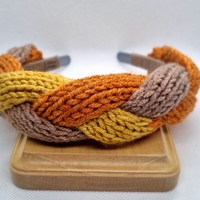 ДЕТСКА ДИАДЕМА ПЛЕТЕНА прежда