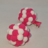 Ръчно изработени помпони на фиба