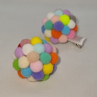 Ръчно изработени помпони на фиба