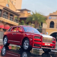 Метална кола с отварящи се врати, капаци, светлини и звуци Rolls-Royce Cullinan 1:22