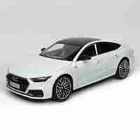 Метална кола с отварящи се врати светлини и звуци Audi A7 1:24
