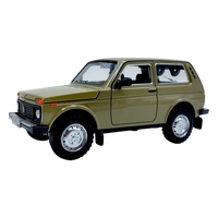 Метална кола с отварящи се врати капаци светлини и звуци Lada Niva 1:24