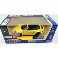 Метална кола с отварящи се врати, светлини и звуци PORSCHE 911 CARRERA CABRIOLET 1:32 - жълт