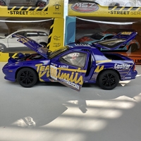 Метална кола с отварящи се врати, капаци, светлини и звуци Mazda RX7 1:24