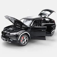 Метална кола с отварящи се врати светлини и звуци Lamborghini Urus 1:24