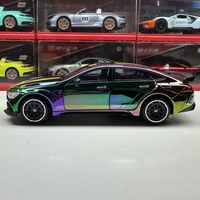 Метална кола с отварящи се врати, светлини и звуци Mercedes-AMG GT63 S 1:24