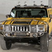 Метален джип с отварящи се врати капаци светлини и звуци Hummer H2 1:18