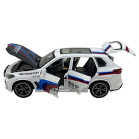 Метална кола с отварящи се врати капаци светлини и звуци BMW X5 M 1:24