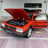 Метална кола с отварящи се врати светлини и звуци Volkswagen Santana / Passat B2 / 1:32