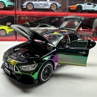 Метална кола с отварящи се врати, светлини и звуци Mercedes-AMG GT63 S 1:24