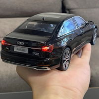 Метална кола с отварящи се врати светлини и звуци Audi A6L 1:24