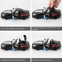 Метална кола с отварящи се врати и капаци светлини и звуци BMW Z4 M40i Motorsport 1:24