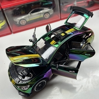 Метална кола с отварящи се врати, светлини и звуци Mercedes-AMG GT63 S 1:24