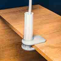 НАСТОЛНА СТОЙКА 120см