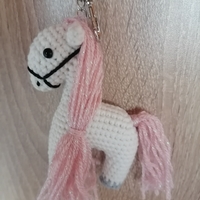 Конче ключодържател бяло