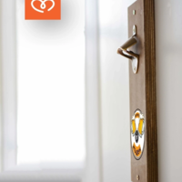 Подарък за мъж „Вечно жаден“ – отварачка за бира за стена, оригинален подарък за фен на бирата