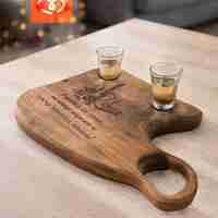 Орехова гравирана дъска за мезета с чашки за ракия | Орехова дъска подарък за празник